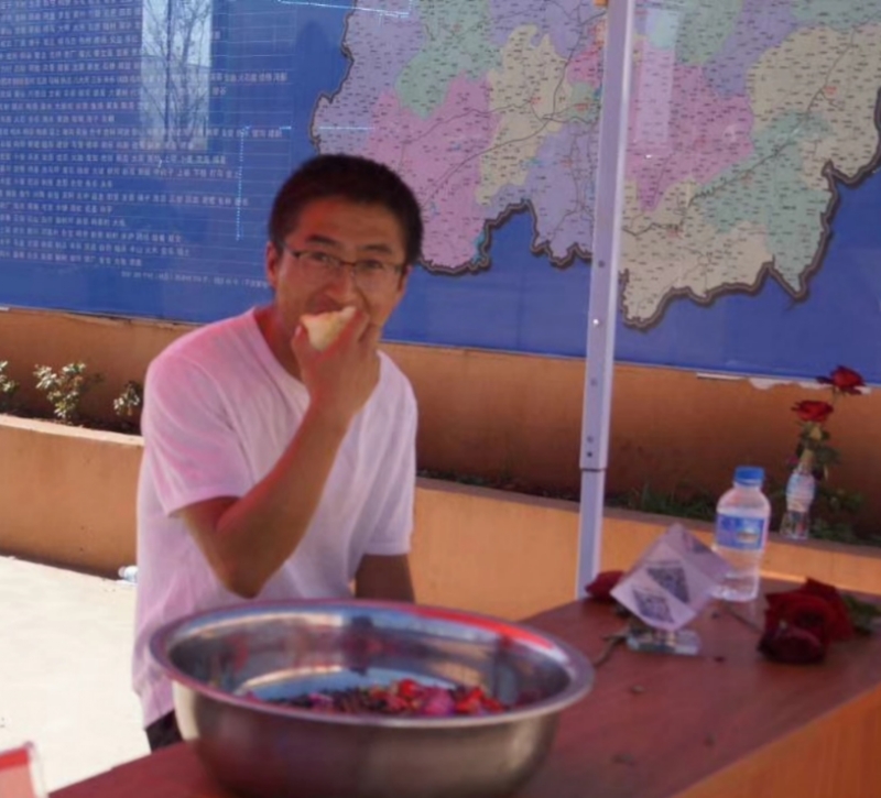 寻水的第一张照片--云南残疾人相亲网