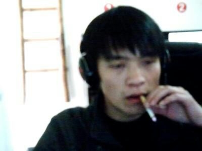 凝视那片天的第一张照片--云南残疾人相亲网