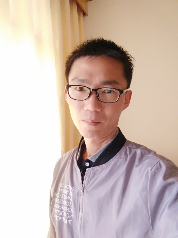 平凡的风的第二张照片--云南残疾人相亲网