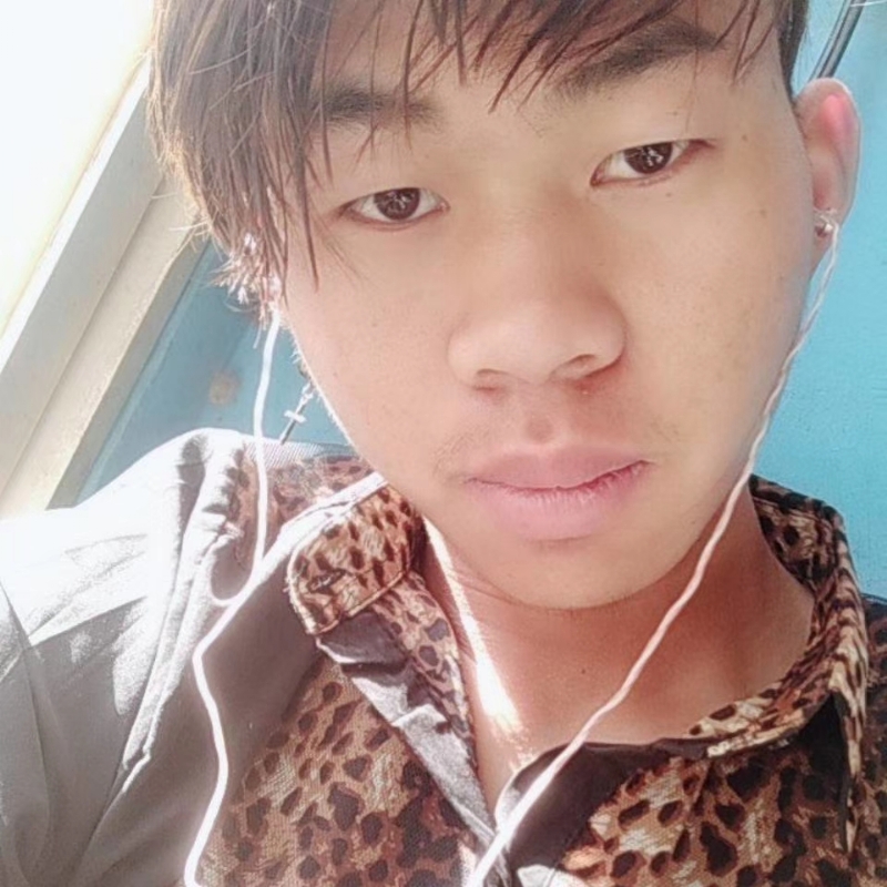 少年不在少的第三张照片--云南残疾人相亲网
